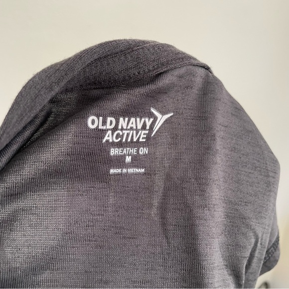 Old Navy | Gray Twist Front Muscle Tank | Size Medium - Picture 6 of 7